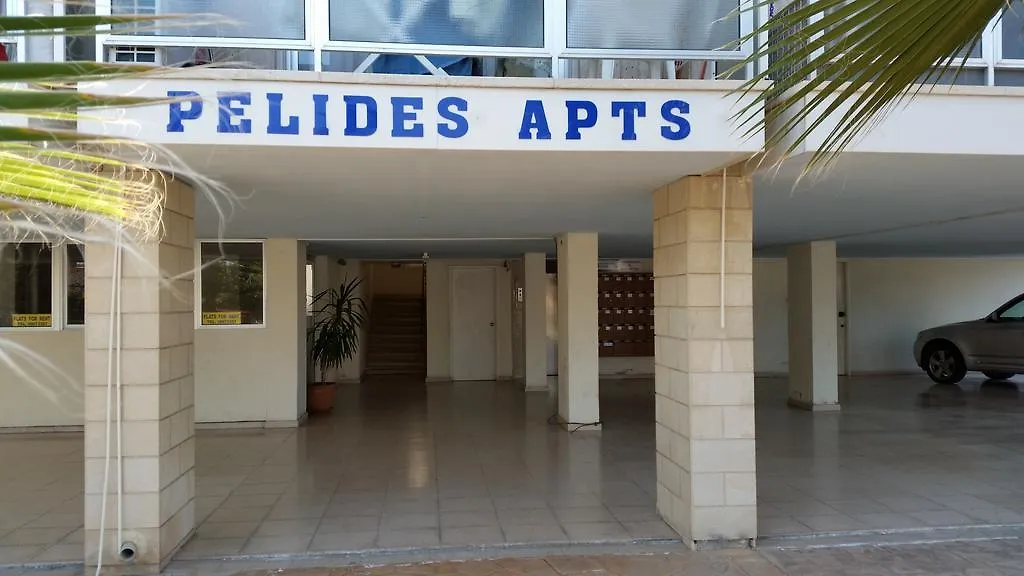 Pelides Apartments ラルナカ